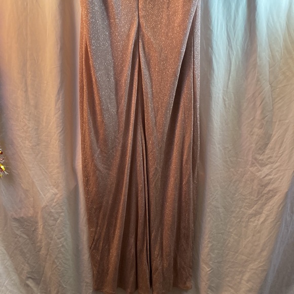 Rose Gold Stunner Maxi - Picture 4 of 5